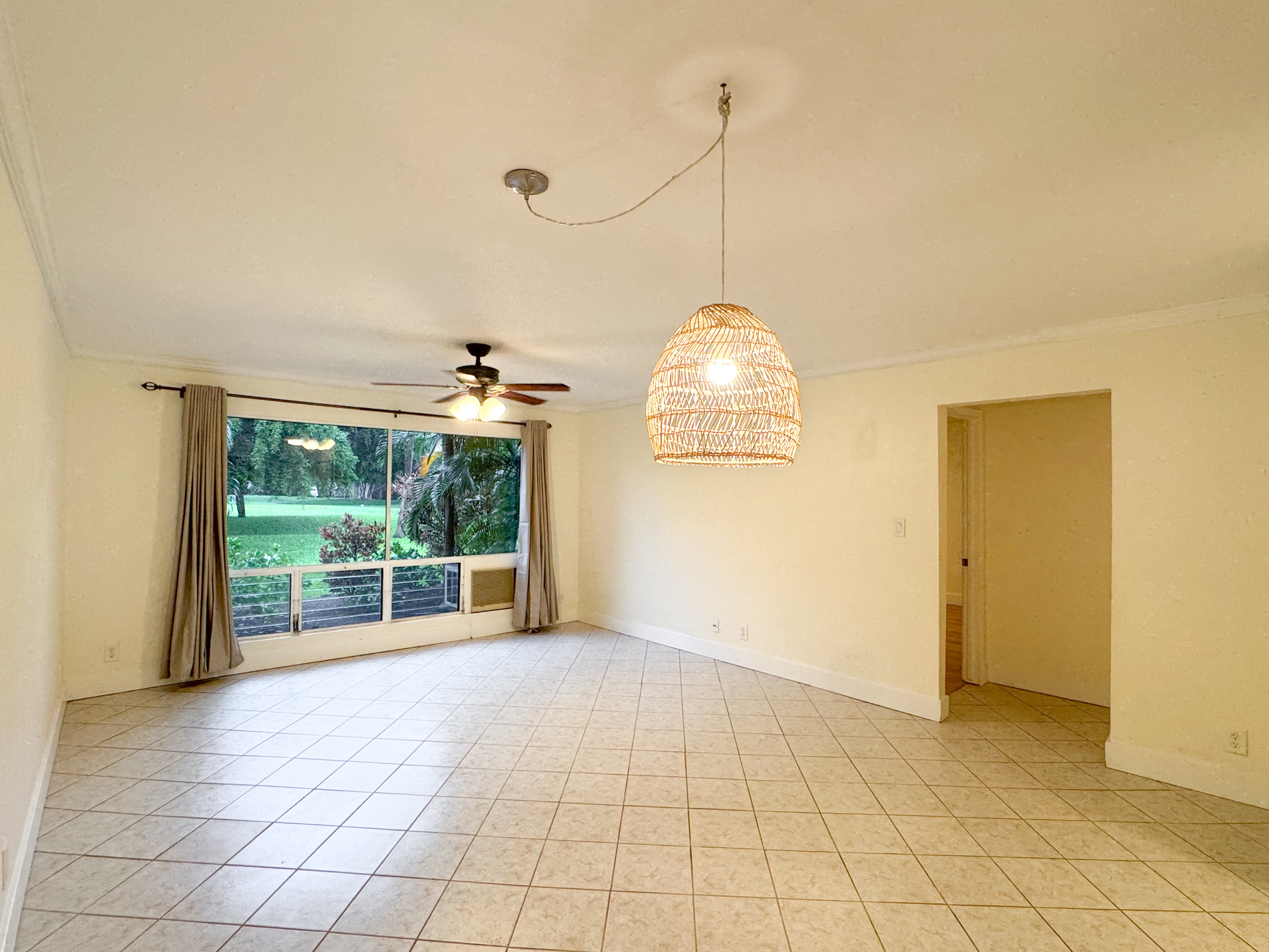 15 Kulanihakoi Street, #6C - 1